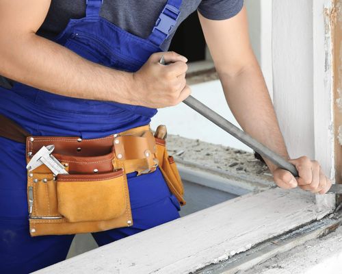 worker increasing window opening for custom window replacement